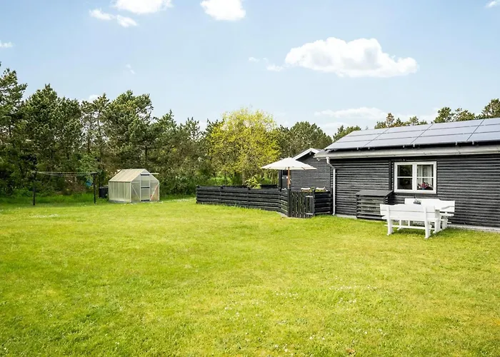 Aviaya - 350m From The Sea By Interhome *